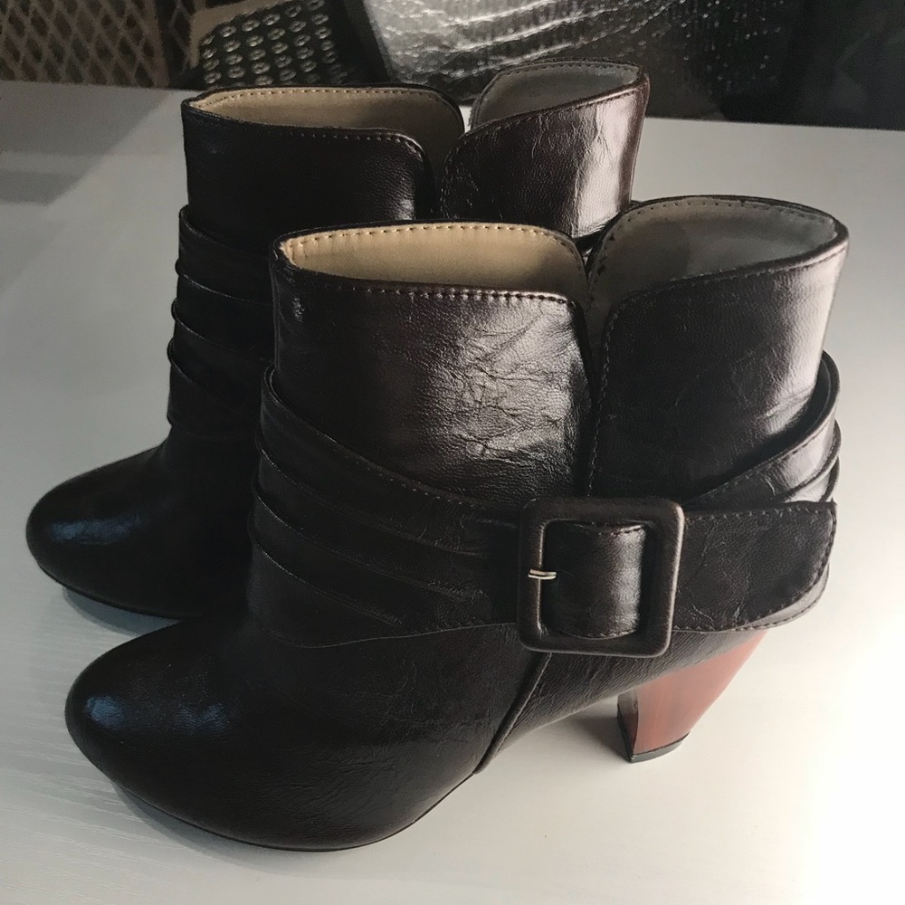 Brown Ankle Boots with Buckle on Sides